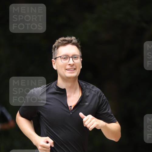 30.08.2026 - Elbe Triathlon Hamburg Antke Förster http://msf.ph/oto/10104112 30.08.2026 11:46:44 Laufen 1145 meine-sportfotos.de