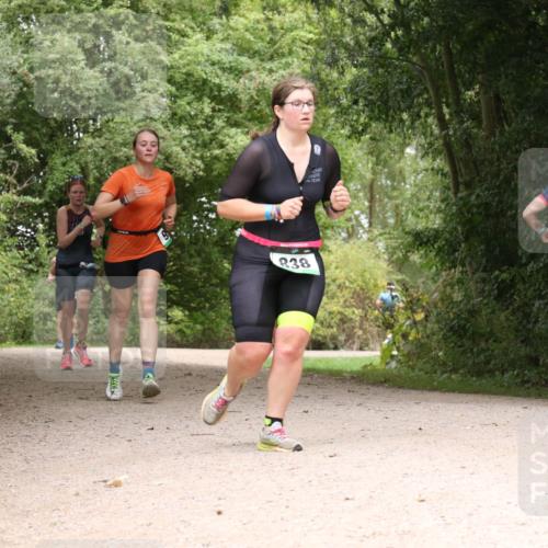 30.08.2026 - Elbe Triathlon Hamburg Antke Förster http://msf.ph/oto/10104125 30.08.2026 11:50:55 Laufen 838 meine-sportfotos.de