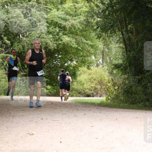 30.08.2026 - Elbe Triathlon Hamburg Antke Förster http://msf.ph/oto/10104135 30.08.2026 11:51:04 Laufen 1350 meine-sportfotos.de