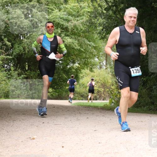 30.08.2026 - Elbe Triathlon Hamburg Antke Förster http://msf.ph/oto/10104141 30.08.2026 11:51:08 Laufen 1350 meine-sportfotos.de