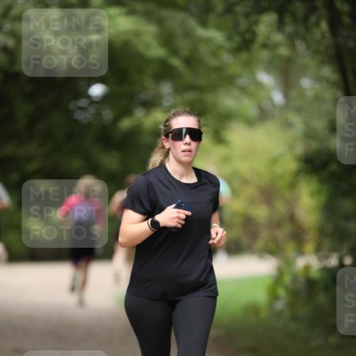 30.08.2026 - Elbe Triathlon Hamburg Antke Förster http://msf.ph/oto/10104160 30.08.2026 11:47:27 Laufen  meine-sportfotos.de
