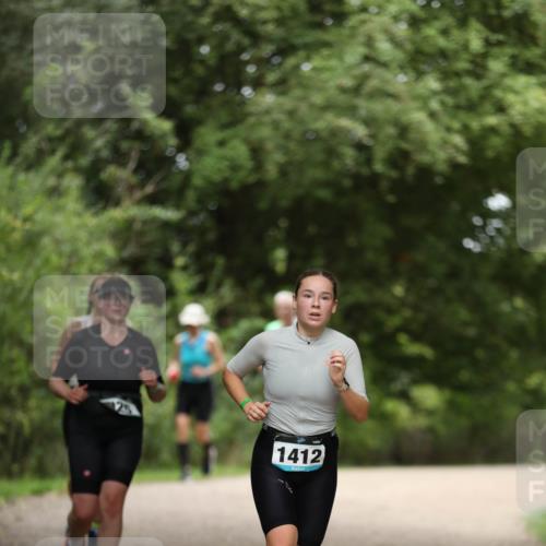 30.08.2026 - Elbe Triathlon Hamburg Antke Förster http://msf.ph/oto/10104162 30.08.2026 11:47:33 Laufen 1412 meine-sportfotos.de