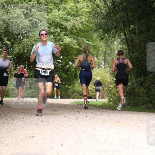 30.08.2026 - Elbe Triathlon Hamburg Antke Förster http://msf.ph/oto/10104173 30.08.2026 11:52:07 Laufen 1386, 137 meine-sportfotos.de