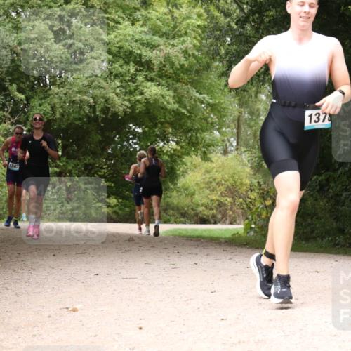 30.08.2026 - Elbe Triathlon Hamburg Antke Förster http://msf.ph/oto/10104187 30.08.2026 11:52:11 Laufen 1343, 1378 meine-sportfotos.de