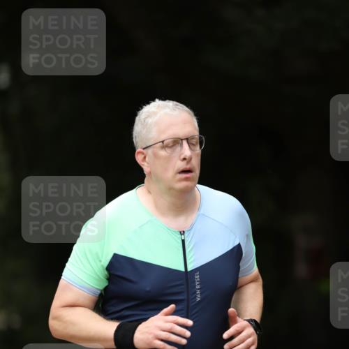 30.08.2026 - Elbe Triathlon Hamburg Antke Förster http://msf.ph/oto/10104188 30.08.2026 11:47:43 Laufen 1282 meine-sportfotos.de