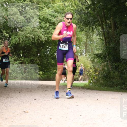 30.08.2026 - Elbe Triathlon Hamburg Antke Förster http://msf.ph/oto/10104199 30.08.2026 11:52:17 Laufen 1393, 1343 meine-sportfotos.de