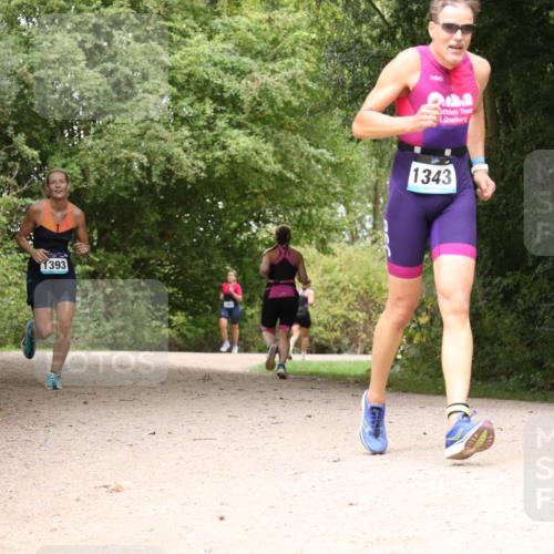 30.08.2026 - Elbe Triathlon Hamburg Antke Förster http://msf.ph/oto/10104201 30.08.2026 11:52:18 Laufen 1393, 1343 meine-sportfotos.de