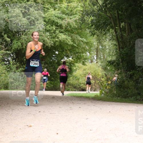 30.08.2026 - Elbe Triathlon Hamburg Antke Förster http://msf.ph/oto/10104205 30.08.2026 11:52:19 Laufen 1393 meine-sportfotos.de