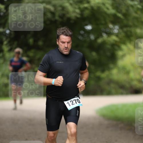 30.08.2026 - Elbe Triathlon Hamburg Antke Förster http://msf.ph/oto/10104206 30.08.2026 11:47:53 Laufen 1270, 4001 meine-sportfotos.de