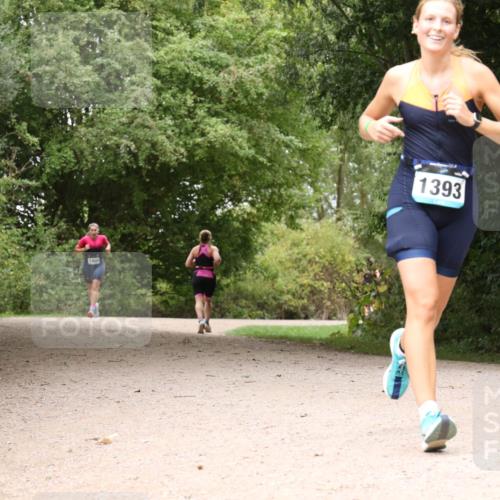 30.08.2026 - Elbe Triathlon Hamburg Antke Förster http://msf.ph/oto/10104209 30.08.2026 11:52:21 Laufen 1400, 1393 meine-sportfotos.de