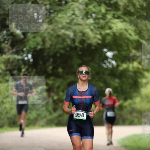 30.08.2026 - Elbe Triathlon Hamburg Antke Förster http://msf.ph/oto/10104214 30.08.2026 11:47:58 Laufen 3, 958, 3 meine-sportfotos.de