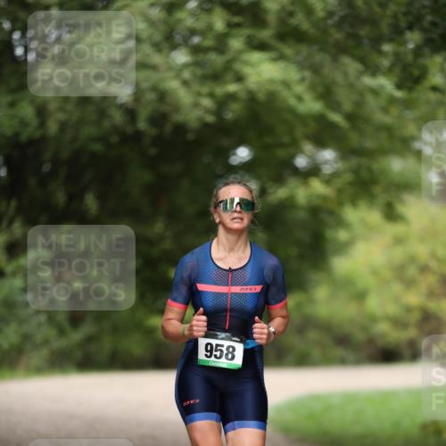 30.08.2026 - Elbe Triathlon Hamburg Antke Förster http://msf.ph/oto/10104216 30.08.2026 11:47:58 Laufen 3, 958, 3 meine-sportfotos.de
