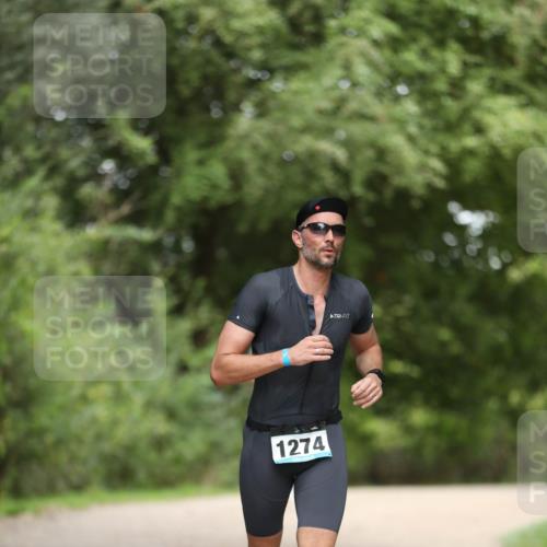 30.08.2026 - Elbe Triathlon Hamburg Antke Förster http://msf.ph/oto/10104226 30.08.2026 11:48:05 Laufen 1274 meine-sportfotos.de