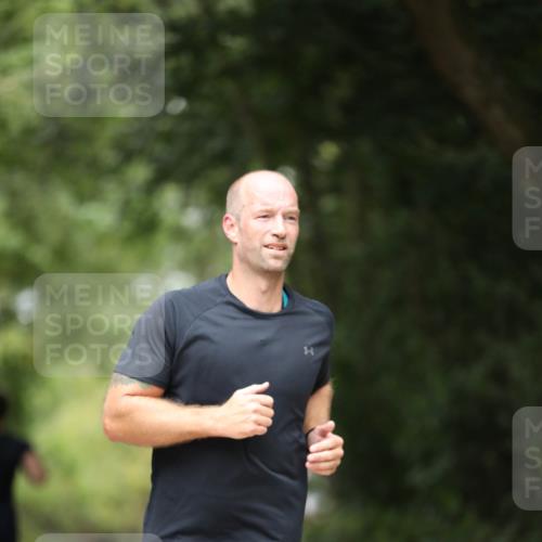 30.08.2026 - Elbe Triathlon Hamburg Antke Förster http://msf.ph/oto/10104250 30.08.2026 11:48:24 Laufen 1288 meine-sportfotos.de