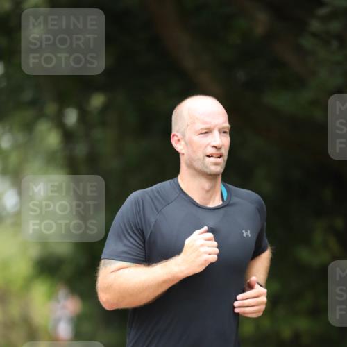 30.08.2026 - Elbe Triathlon Hamburg Antke Förster http://msf.ph/oto/10104252 30.08.2026 11:48:25 Laufen 38 meine-sportfotos.de