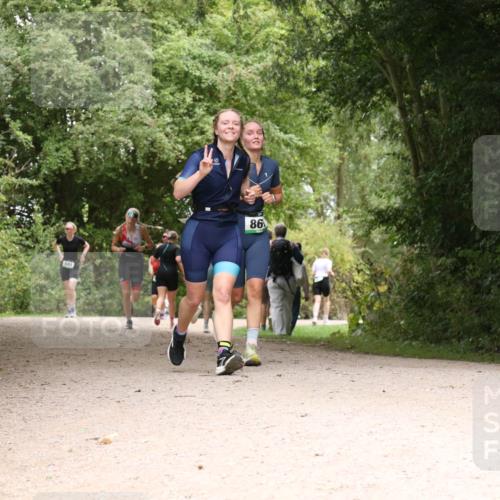 30.08.2026 - Elbe Triathlon Hamburg Antke Förster http://msf.ph/oto/10104265 30.08.2026 11:53:11 Laufen 849, 86 meine-sportfotos.de