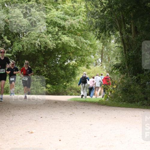 30.08.2026 - Elbe Triathlon Hamburg Antke Förster http://msf.ph/oto/10104277 30.08.2026 11:53:18 Laufen 849, 957 meine-sportfotos.de