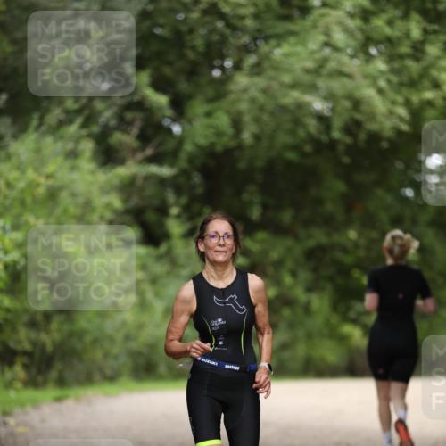 30.08.2026 - Elbe Triathlon Hamburg Antke Förster http://msf.ph/oto/10104292 30.08.2026 11:49:03 Laufen  meine-sportfotos.de