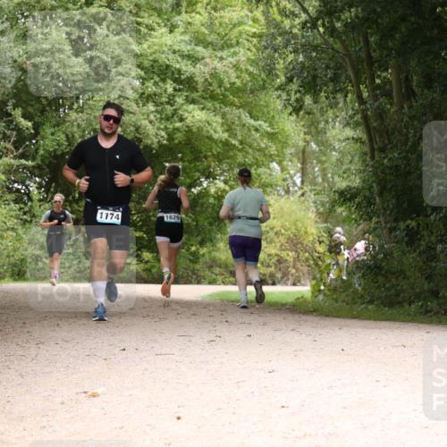 30.08.2026 - Elbe Triathlon Hamburg Antke Förster http://msf.ph/oto/10104295 30.08.2026 11:53:25 Laufen 1174, 1629 meine-sportfotos.de