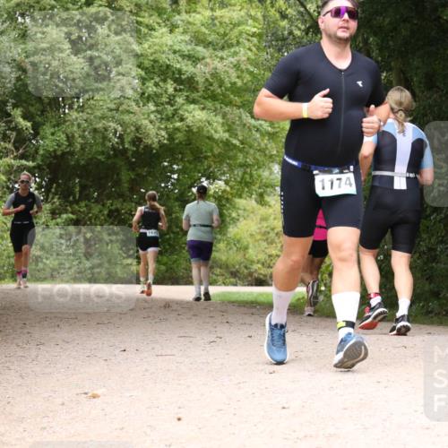 30.08.2026 - Elbe Triathlon Hamburg Antke Förster http://msf.ph/oto/10104301 30.08.2026 11:53:28 Laufen 435, 1629, 1174 meine-sportfotos.de