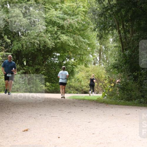 30.08.2026 - Elbe Triathlon Hamburg Antke Förster http://msf.ph/oto/10104343 30.08.2026 11:54:23 Laufen 1304 meine-sportfotos.de