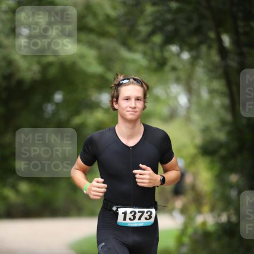 30.08.2026 - Elbe Triathlon Hamburg Antke Förster http://msf.ph/oto/10104348 30.08.2026 11:49:37 Laufen 1373 meine-sportfotos.de