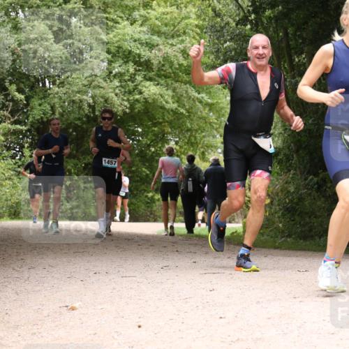 30.08.2026 - Elbe Triathlon Hamburg Antke Förster http://msf.ph/oto/10104377 30.08.2026 11:55:33 Laufen 1457, 62 meine-sportfotos.de