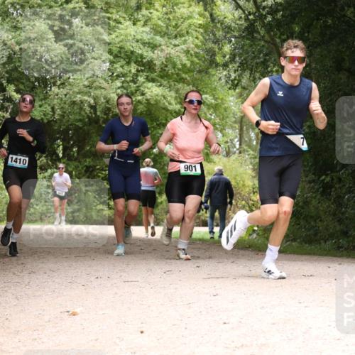 30.08.2026 - Elbe Triathlon Hamburg Antke Förster http://msf.ph/oto/10104385 30.08.2026 11:55:36 Laufen 1410, 901 meine-sportfotos.de