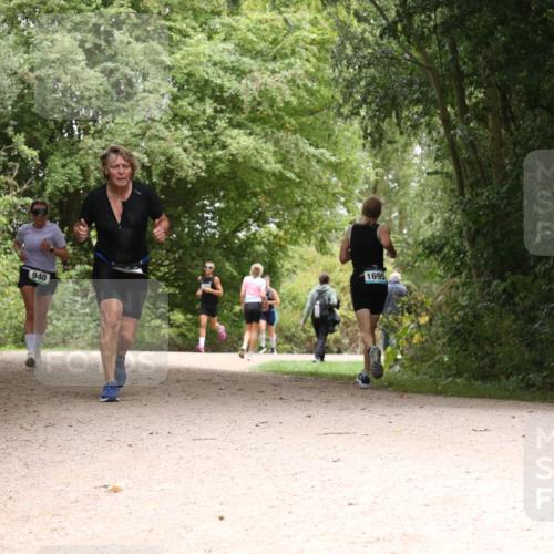 30.08.2026 - Elbe Triathlon Hamburg Antke Förster http://msf.ph/oto/10104391 30.08.2026 11:55:42 Laufen 940, 1695 meine-sportfotos.de