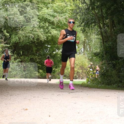 30.08.2026 - Elbe Triathlon Hamburg Antke Förster http://msf.ph/oto/10104403 30.08.2026 11:55:52 Laufen 8 meine-sportfotos.de