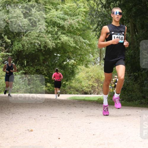 30.08.2026 - Elbe Triathlon Hamburg Antke Förster http://msf.ph/oto/10104405 30.08.2026 11:55:53 Laufen 1458 meine-sportfotos.de