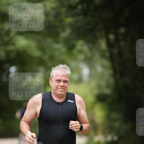 30.08.2026 - Elbe Triathlon Hamburg Antke Förster http://msf.ph/oto/10104448 30.08.2026 11:51:08 Laufen 2, 1350 meine-sportfotos.de