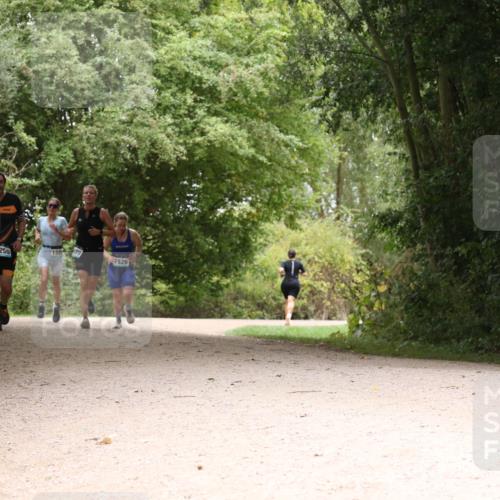 30.08.2026 - Elbe Triathlon Hamburg Antke Förster http://msf.ph/oto/10104461 30.08.2026 11:56:38 Laufen 1250, 158, 89, 1526 meine-sportfotos.de