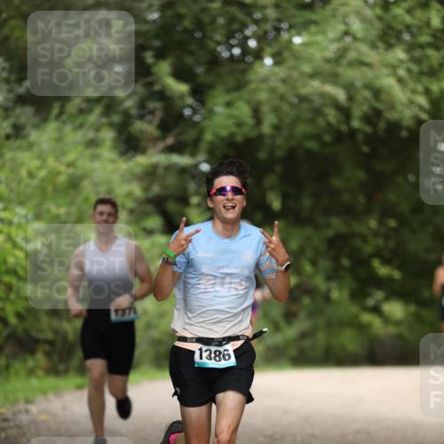 30.08.2026 - Elbe Triathlon Hamburg Antke Förster http://msf.ph/oto/10104478 30.08.2026 11:52:08 Laufen 1971, 1386 meine-sportfotos.de