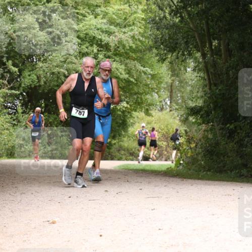 30.08.2026 - Elbe Triathlon Hamburg Antke Förster http://msf.ph/oto/10104493 30.08.2026 11:57:30 Laufen 1365, 787 meine-sportfotos.de