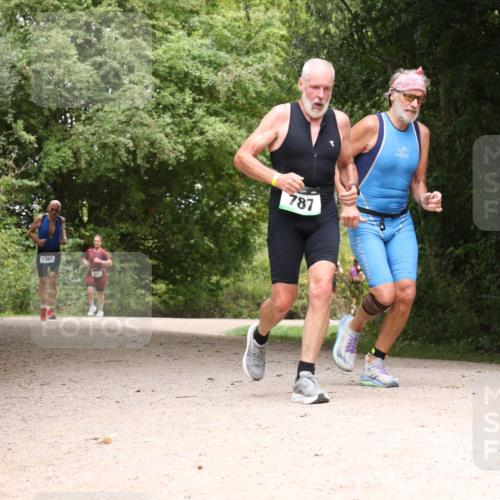 30.08.2026 - Elbe Triathlon Hamburg Antke Förster http://msf.ph/oto/10104495 30.08.2026 11:57:31 Laufen 1365, 787 meine-sportfotos.de