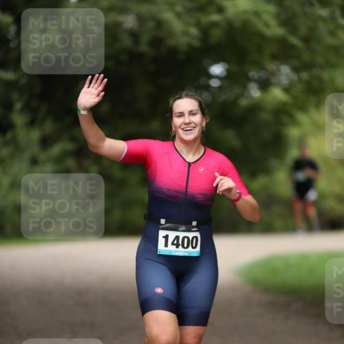 30.08.2026 - Elbe Triathlon Hamburg Antke Förster http://msf.ph/oto/10104528 30.08.2026 11:52:30 Laufen 1400 meine-sportfotos.de