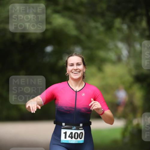 30.08.2026 - Elbe Triathlon Hamburg Antke Förster http://msf.ph/oto/10104532 30.08.2026 11:52:31 Laufen 1400 meine-sportfotos.de