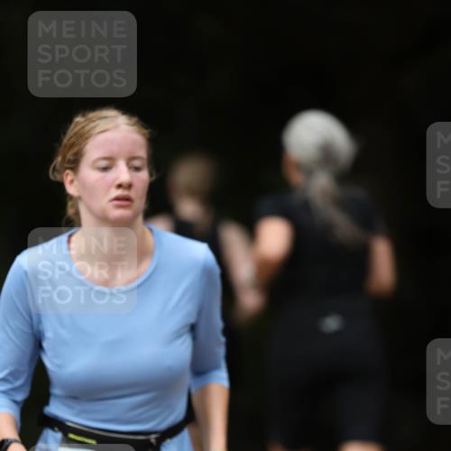 30.08.2026 - Elbe Triathlon Hamburg Antke Förster http://msf.ph/oto/10104556 30.08.2026 11:52:49 Laufen 1428 meine-sportfotos.de