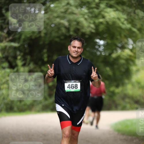 30.08.2026 - Elbe Triathlon Hamburg Antke Förster http://msf.ph/oto/10104558 30.08.2026 11:52:51 Laufen 468 meine-sportfotos.de