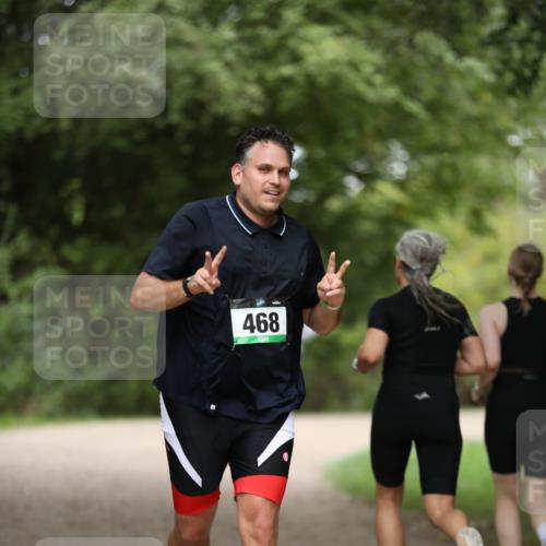 30.08.2026 - Elbe Triathlon Hamburg Antke Förster http://msf.ph/oto/10104560 30.08.2026 11:52:51 Laufen 468 meine-sportfotos.de