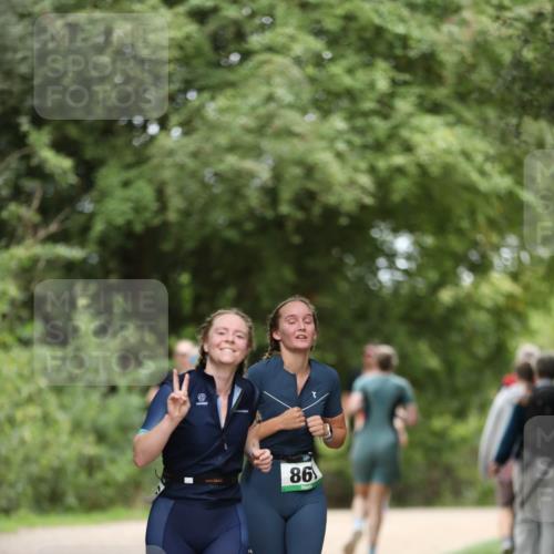 30.08.2026 - Elbe Triathlon Hamburg Antke Förster http://msf.ph/oto/10104570 30.08.2026 11:53:11 Laufen 86 meine-sportfotos.de