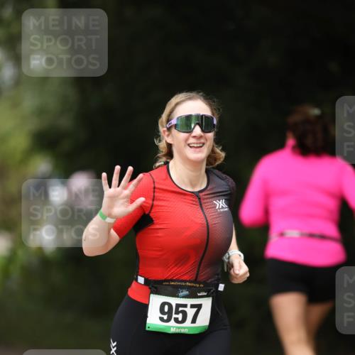 30.08.2026 - Elbe Triathlon Hamburg Antke Förster http://msf.ph/oto/10104600 30.08.2026 11:53:26 Laufen 957 meine-sportfotos.de