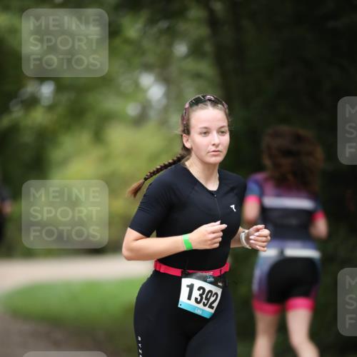 30.08.2026 - Elbe Triathlon Hamburg Antke Förster http://msf.ph/oto/10104626 30.08.2026 11:53:50 Laufen 1392 meine-sportfotos.de