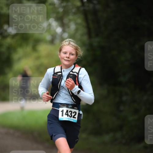 30.08.2026 - Elbe Triathlon Hamburg Antke Förster http://msf.ph/oto/10104646 30.08.2026 11:54:23 Laufen 1432 meine-sportfotos.de