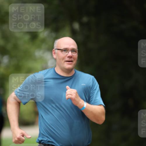 30.08.2026 - Elbe Triathlon Hamburg Antke Förster http://msf.ph/oto/10104660 30.08.2026 11:54:32 Laufen 1304 meine-sportfotos.de