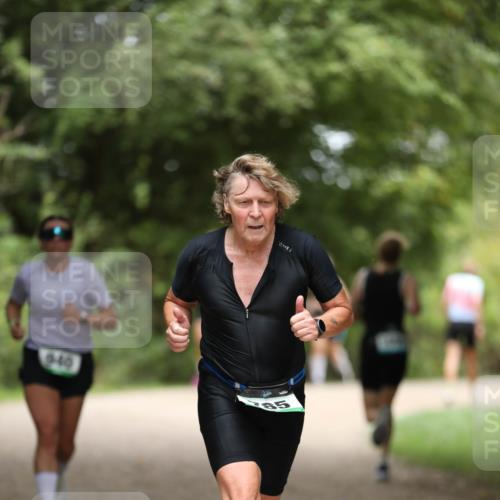 30.08.2026 - Elbe Triathlon Hamburg Antke Förster http://msf.ph/oto/10104702 30.08.2026 11:55:44 Laufen 940 meine-sportfotos.de