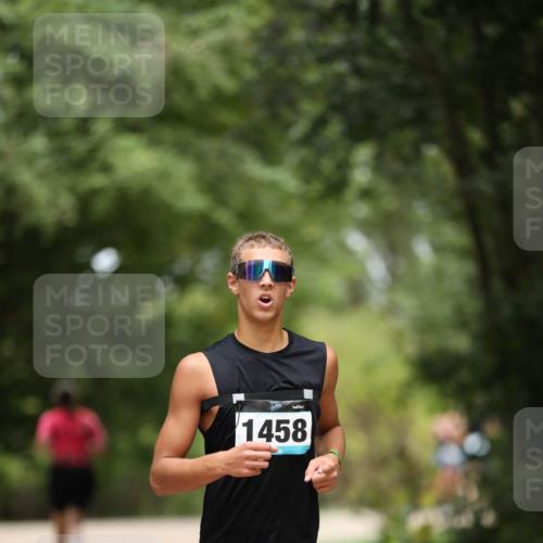 30.08.2026 - Elbe Triathlon Hamburg Antke Förster http://msf.ph/oto/10104712 30.08.2026 11:55:53 Laufen 1458 meine-sportfotos.de