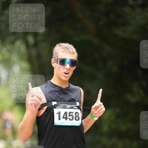 30.08.2026 - Elbe Triathlon Hamburg Antke Förster http://msf.ph/oto/10104716 30.08.2026 11:55:54 Laufen 1458 meine-sportfotos.de