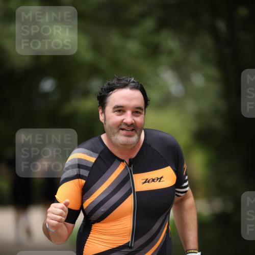 30.08.2026 - Elbe Triathlon Hamburg Antke Förster http://msf.ph/oto/10104782 30.08.2026 11:56:46 Laufen 1250, 20 meine-sportfotos.de